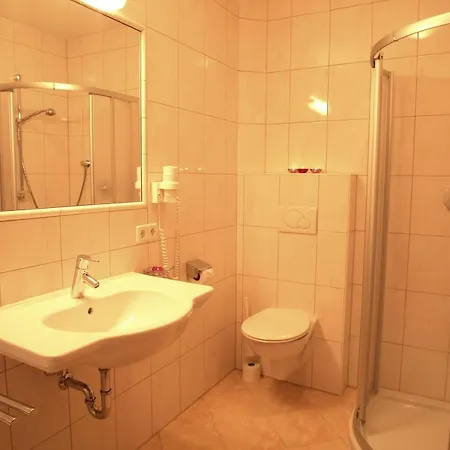 Lackner * Ried im Zillertal